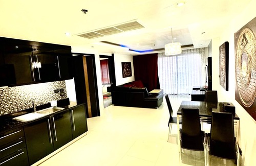 Patong Condo | L08 Bangla Suites, Modern Studio On Bangla Road