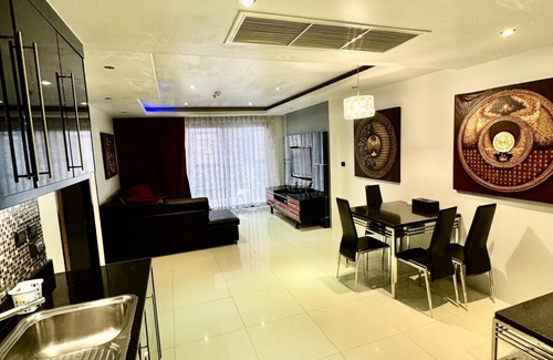 Patong Condo | L08 Bangla Suites, Modern Studio On Bangla Road