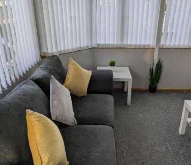 Skegness House | Family-Friendly Millfields Caravan with Oceanfront Views