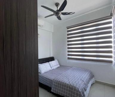 Presint 15 Apartment | Family-Friendly LA 16 HOMESTAY Putrajaya with Pool Access