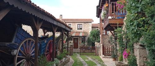 Mamoles House | Exceptional Stay at La Alquería de Mámoles with Family-Friendly Amenities