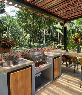 Palma House | Experience La Amapola Lodge: Oceanfront Bungalow Retreat