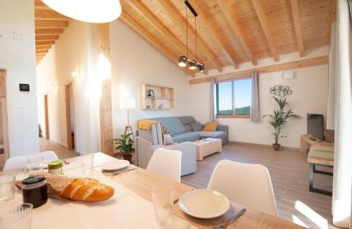 Voto Apartment | Pet-Friendly Retreat at La Asomada de Vidular - 9.7/10