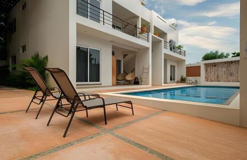 Los Tamarindos Resort | Discover La Aurora: Oceanfront Retreat with Pool Access