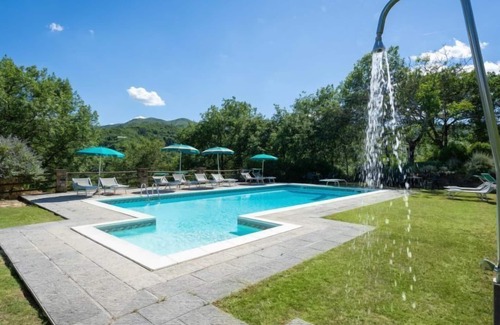 Vicchio House | Experience La Badia: 9.4/10 Rated with Pool & Spa