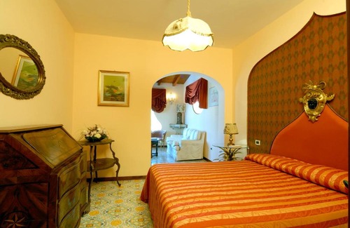 Forio Hotel | Relax at La Bagattella Resort & SPA: Pet-Friendly Retreat