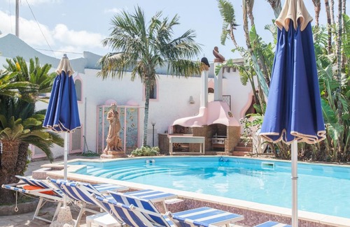 Forio Hotel | Relax at La Bagattella Resort & SPA: Pet-Friendly Retreat