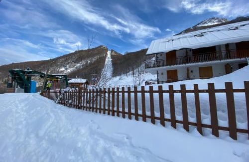 Limone Piemonte Apartment | Cozy La Baita Limone with Ski-in/Ski-out Access