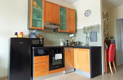 Borgo Dora Apartment | Discover La Balounette: Central Loft with Mountain Views