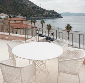 Scilla House | Discover La Balza di Scilla: Oceanfront Paradise Awaits