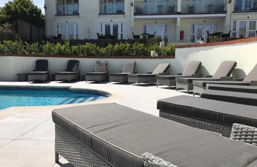 St. Martins Hotel | Beautiful Oceanfront Retreat at La Barbarie Hotel – 9/10 Rating