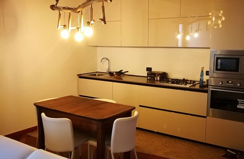 Pagnano Apartment | Elegant La Barchessa Suite at Villa Volpi with Kitchen