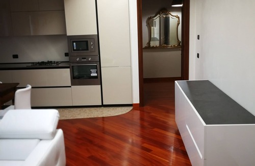 Pagnano Apartment | Elegant La Barchessa Suite at Villa Volpi with Kitchen