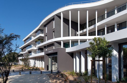 Agde Apartment | Experience La Basaltik: Rated 9.8 with Pet-Friendly Amenities