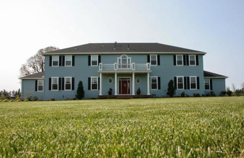 Dundee Bed & Breakfast | Experience La Bastide Bed and Breakfast with Top Amenities