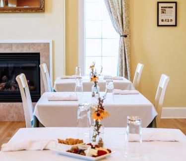 Dundee Bed & Breakfast | Experience La Bastide Bed and Breakfast with Top Amenities