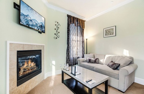 Dundee Bed & Breakfast | Top-Rated La Bastide Bed & Breakfast with Family-Friendly Amenities
