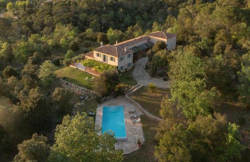 Correns House | Discover La Bastide de Correns: 4-Star Oceanfront Oasis