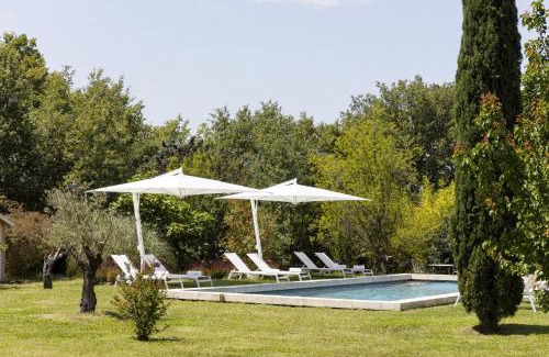 Aix-en-Provence House | Romantic Retreat: JACUZZI & Spa at Les Chambres Romantiques