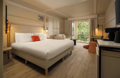 Mougins Hotel | Discover Hôtel de Mougins: 4-Star Retreat with Spa & Pool