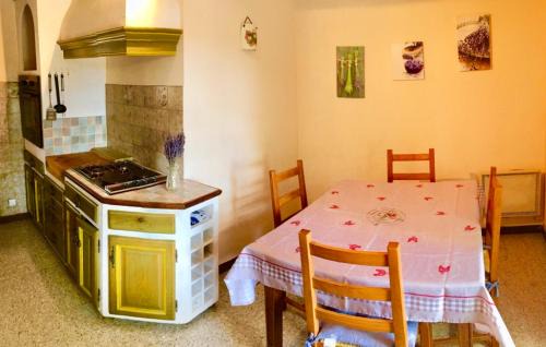 Sault Bed & Breakfast | Elegant La Bastide des Bourguets - Adults Only Retreat
