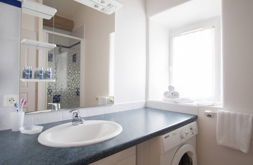 Sault House | Relax at La Bastide des Bourguets: Guest Rated 9.8/10