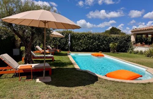 Plan-d'Orgon Bed & Breakfast | La Bastide des Romarins