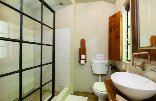 Hartbeespoort House | Relax at La Bastide Guesthouse with Pool & Family Amenities