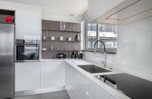 La Baule-Escoublac Apartment | Experience La Baule: Oceanfront Oasis for 8 Guests