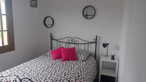 Bordeaux-Saint-Clair Apartment | Family-Friendly LA BELLA: Ground Floor 90m² Apartment, Rated 9.4