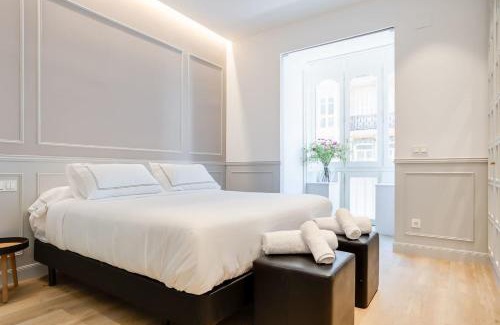San Sebastian Centro Apartment | Discover La Bella Easo: Family-Friendly Stay by La Concha