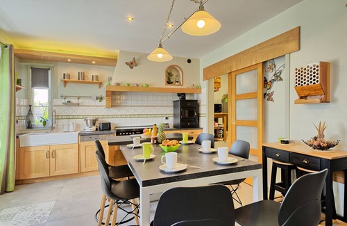 Cherrueix House | Discover La belle étape: Oceanfront Retreat with Pool