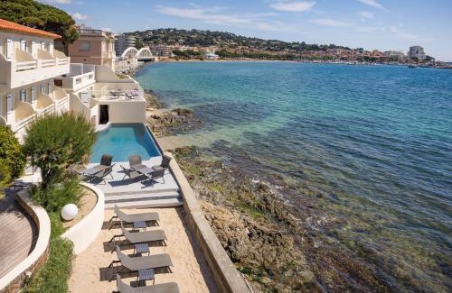 Sainte-Maxime City Centre Hotel | Discover La Belle Aurore: Oceanfront 4-Star Retreat