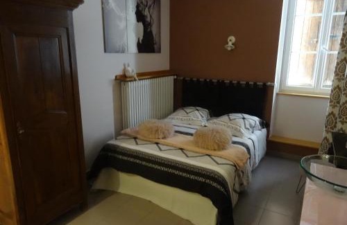 Saint-Bonnet-en-Bresse Bed & Breakfast | Discover LA BELLE D'ANTAN: Oceanfront Bliss Awaits