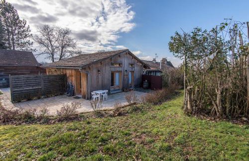 Sansac-de-Marmiesse House | Relax at La Belle Epoque: Pet-Friendly Ocean View Retreat