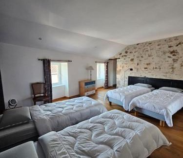 Mortagne-sur-Sevre House | Experience La Belle Vendéenne: Family-Friendly Getaway