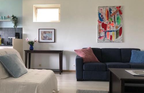Amel Apartment | Charming La Belle Vue: Family-Friendly Getaway with 9.4 Rating