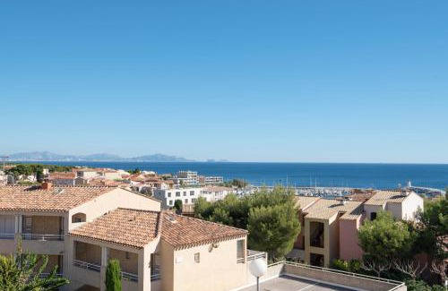 Sausset-les-Pins Apartment | La Belle Vue: Oceanfront Retreat with Private Beach Access