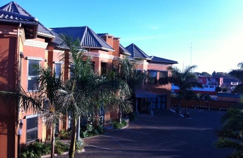Lusaka House | La Belva Court - Studio with Balcony