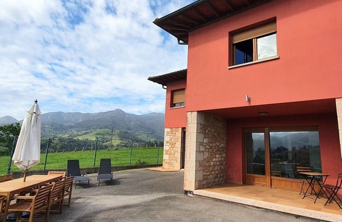 Parres House | Relax at La Bergerie del Uncal with Spa and Family Amenities