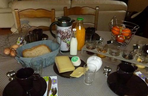 Iguerande House | Discover Oceanfront Bliss at la Bergerie du Bois Joannin