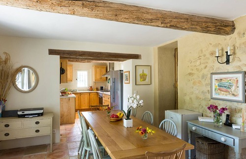 Peypin-d'Aigues Villa | La Bergerie du Ravin