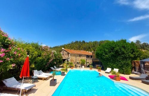 Taradeau Bed & Breakfast | Relaxing Oceanfront Retreat at La Bergerie Du Moulin