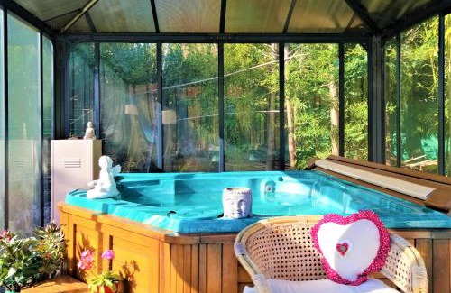 Taradeau Bed & Breakfast | Relaxing Oceanfront Retreat at La Bergerie Du Moulin
