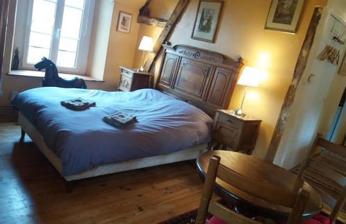 Le Merlerault House | Discover La Berlandière: Family & Pet-Friendly Retreat