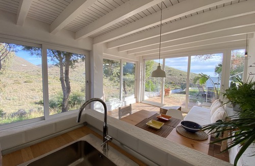 Nijar Apartment | Relaxing Oceanfront Retreat: La Bodeguita Rural Studio