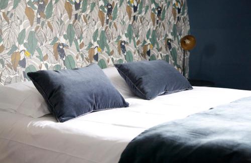 Senlis Bed & Breakfast | La bohème - Cozy Guesthouse with Breakfast & Family Welcome