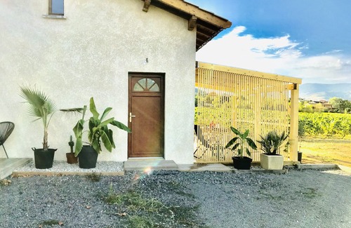 Quincie-en-Beaujolais House | Experience La Bohème: Guest Rated 9.8 with Pool & Breakfast