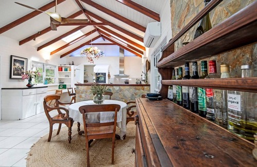 Jubilee Pocket Villa | Relax at La Boheme Whitsunday with Pool in Airlie Beach