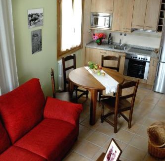 Gavin Apartment | Pet-Friendly Retreat at La Borda de Marco - Rated 9.7/10